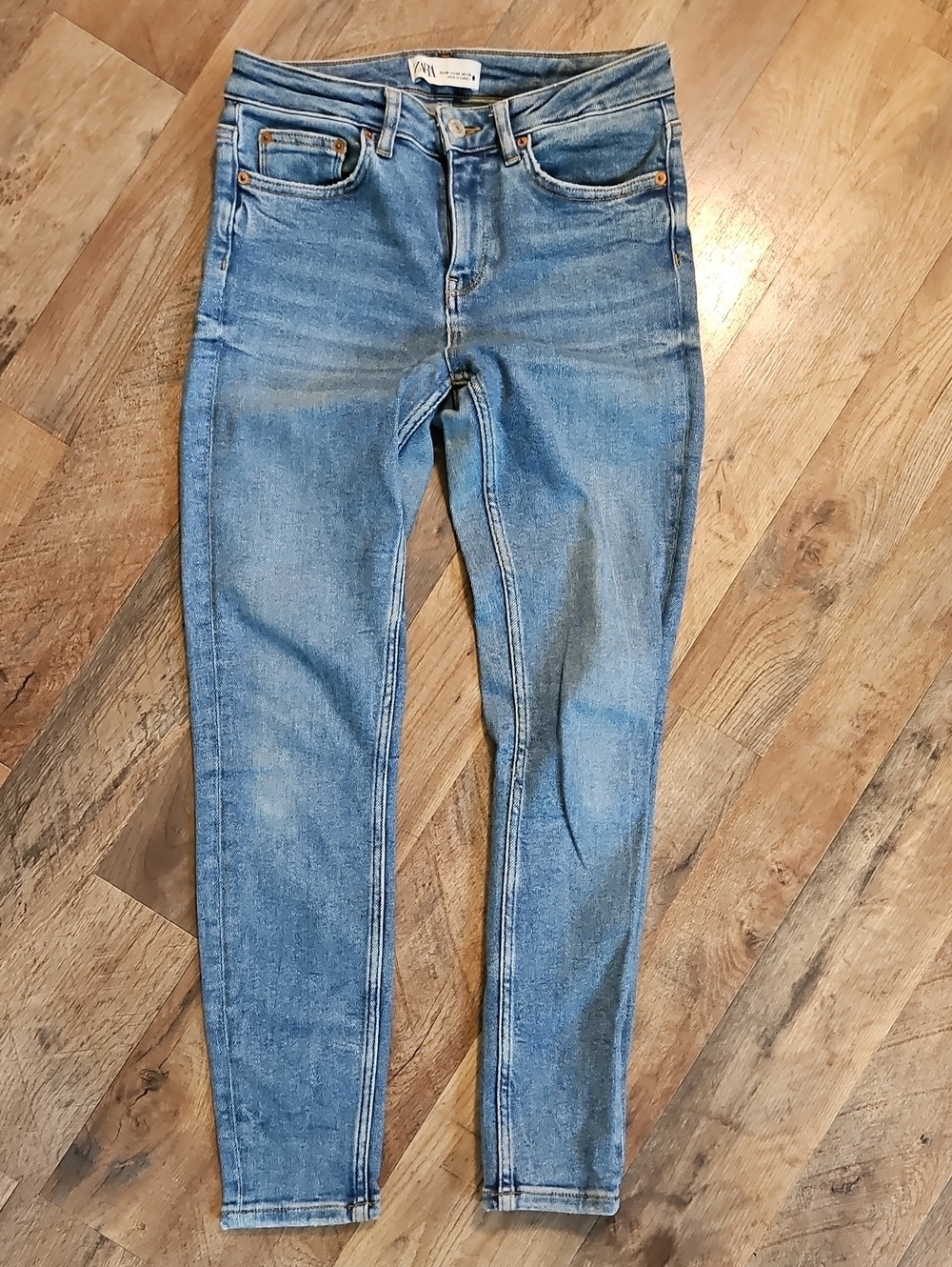 👖Zara Light Blue High-Rise Skinny Jeans